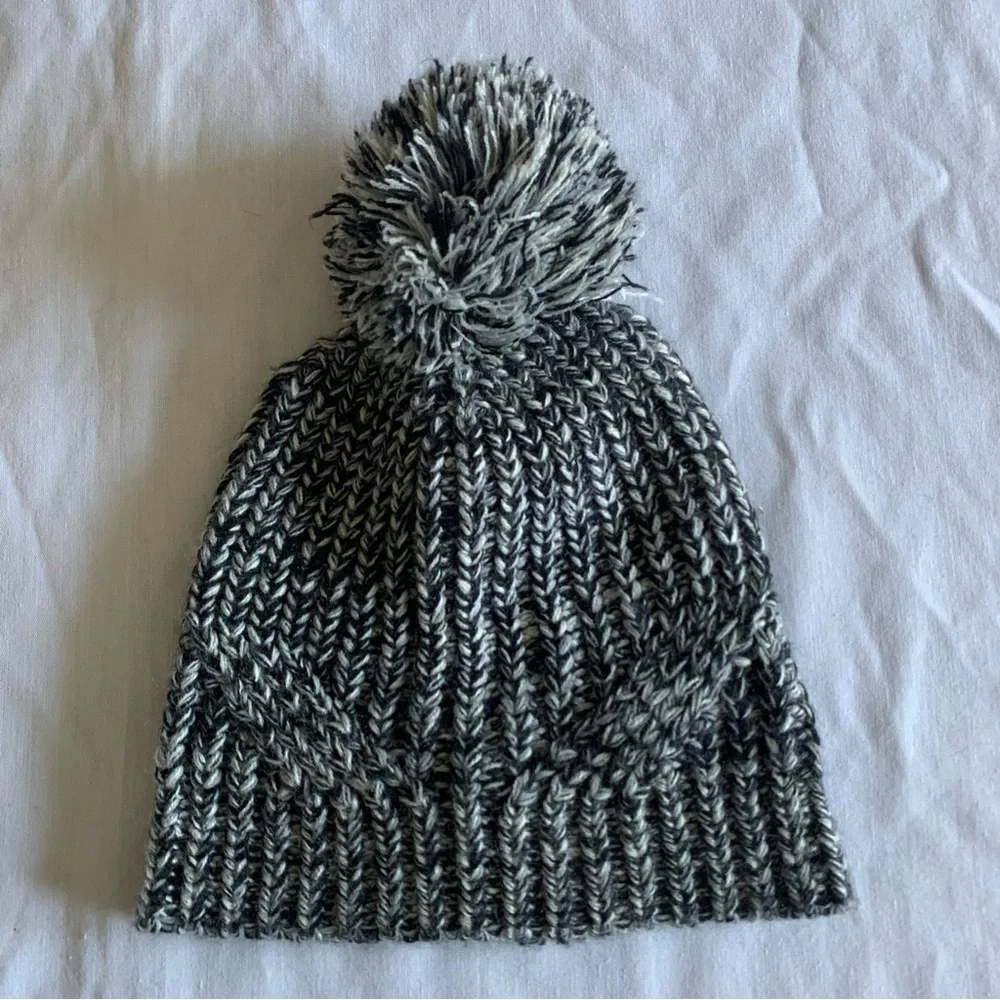 Rebecca Minkoff Beanie Hat Knit Marled Pom Pom Winter Warm Cozy Fireside Outdoor
